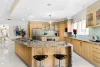 7 Howqua Way, Taylors Hill, Vic 3037-Image