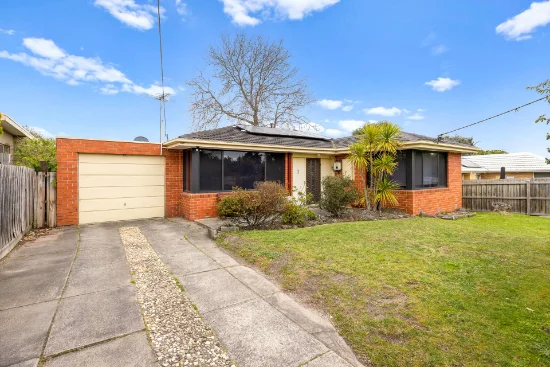 7 Hudson Avenue, Frankston, Vic 3199 - For Rent