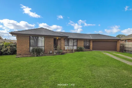 7 Hume Court, Cranbourne North, Vic 3977