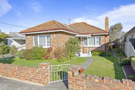 7 Iris Avenue, Wendouree, Vic 3355