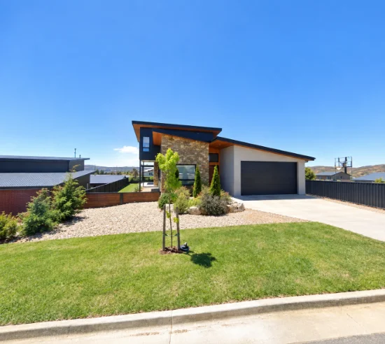 7 Jagungal Close, Jindabyne, NSW 2627