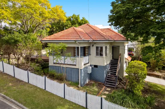 7 Jordan Street, Greenslopes, Qld 4120