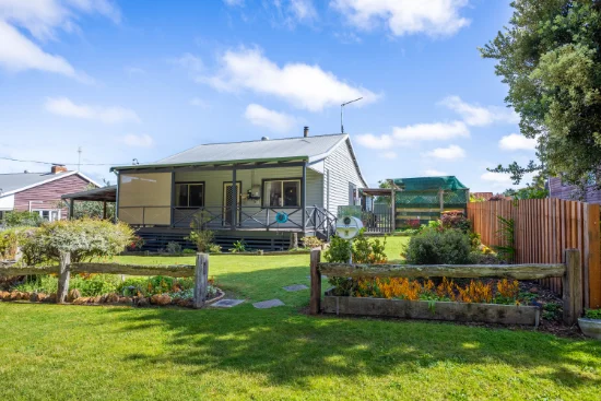 7 Lefroy Street, Pemberton, WA 6260