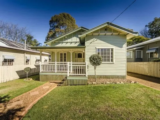 7 Listohan Street, North Toowoomba, Qld 4350