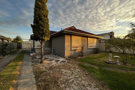 7 Mark Street, St Albans, Vic 3021