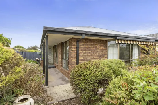 7 Martain Avenue, Lara, Vic 3212