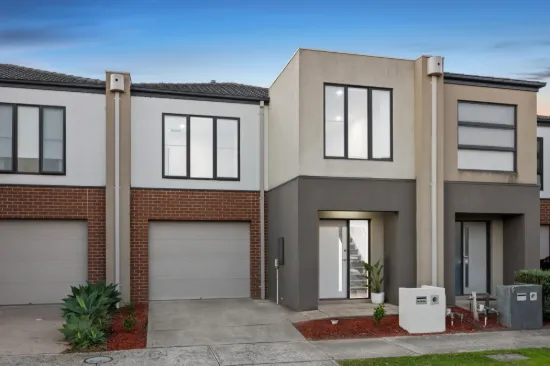 7 Marwedel Avenue, Clyde North, Vic 3978