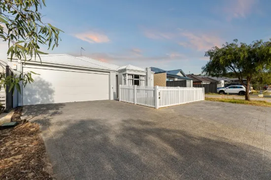 7 Mebbin Grove, Yanchep, WA 6035