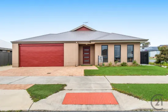 7 Medway Road, Lakelands, WA 6180