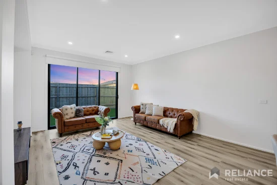 7 Mercury Avenue, Fraser Rise, Vic 3336-Image