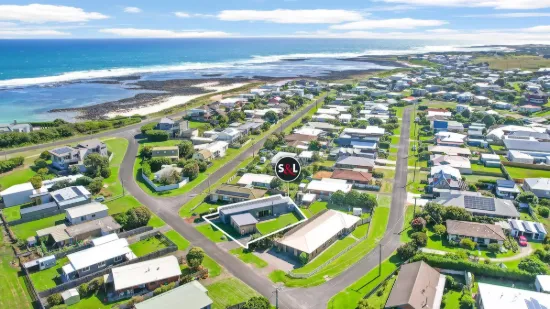 7 Mills Crescent, Port Fairy, Vic 3284