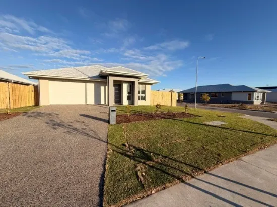 7 Montague Street, Burdell, Qld 4818