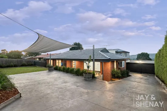 7 Monteith Crescent, Endeavour Hills, Vic 3802