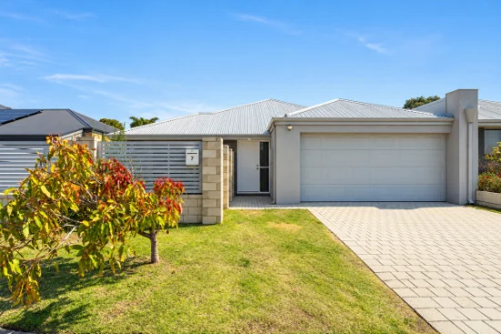 7 Moonlight Court, Huntingdale, WA 6110