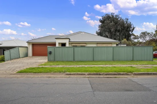 7 Morris Drive, Valley View, SA 5093