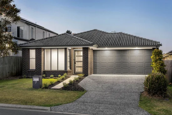 7 Mount Roberts Street, Park Ridge, Qld 4125