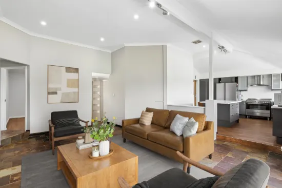 7 Nadine Place, Woodvale, WA 6026