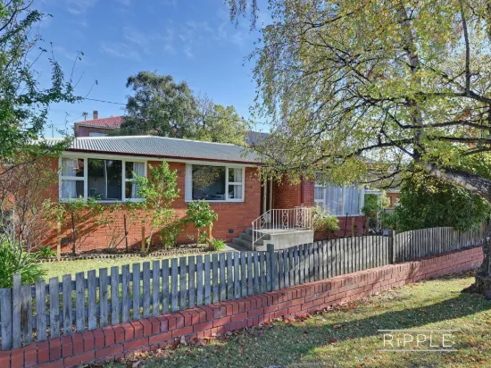 7 Oakley Street, New Town, Tas 7008