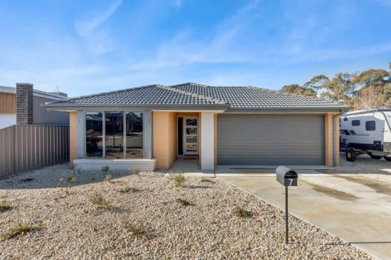 7 Orchard Lane, Maiden Gully, Vic 3551