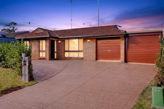 7 Pademelon Avenue, St Helens Park, NSW 2560