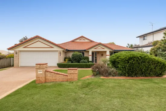 7 Parsley Drive, Middle Ridge, Qld 4350
