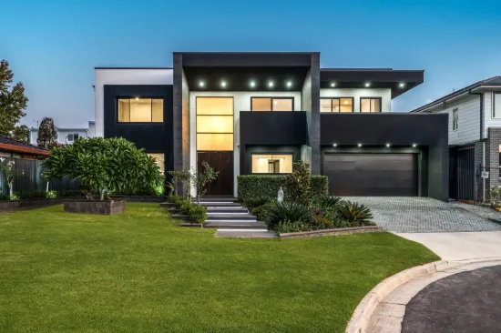 7 Peppermint Grove, Panania, NSW 2213