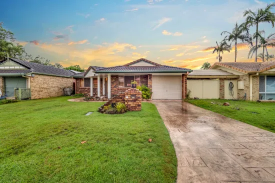 7 Pinaster Street, Forest Lake, Qld 4078