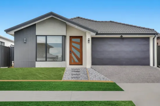 7 Railway Pde, Kalkallo, Vic 3064