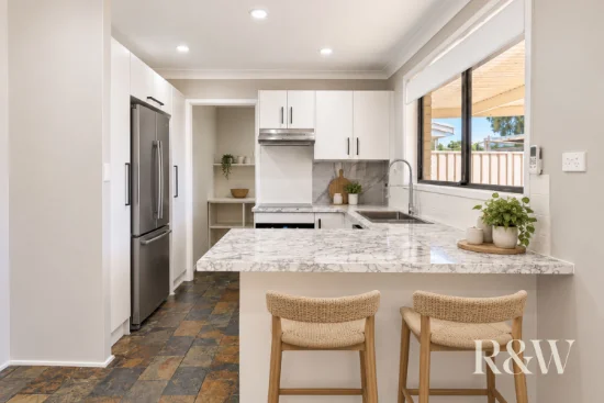 7 RANGERS ROAD, St Helens Park, NSW 2560-Image