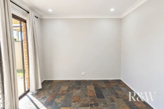 7 RANGERS ROAD, St Helens Park, NSW 2560-Image