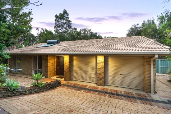 7 Regal Court, Highland Park, Qld 4211