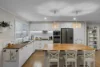 7 Regal Court, Highland Park, Qld 4211-Image