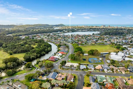7 Saffron Street, Elanora, Qld 4221