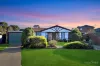 7 Saint John Place, Melton West, Vic 3337