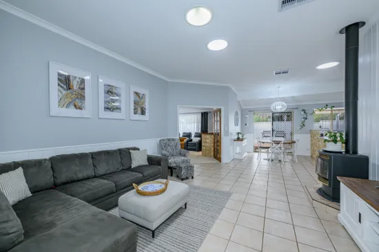 7 Sandringham Promenade, Canning Vale, WA 6155-Image