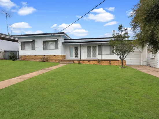 7 Shady Street, Narrandera, NSW 2700