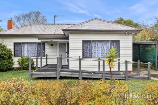 7 Shirley Street, Wendouree, Vic 3355