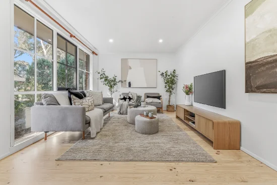 7 Shrubby Walk, Croydon South, Vic 3136