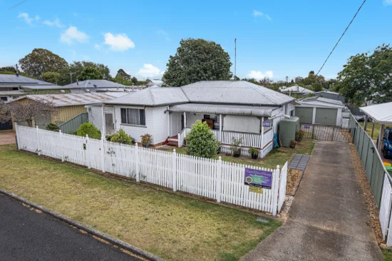 7 Stehn Street, Harristown, Qld 4350