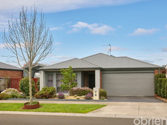 7 Streeton Drive, Warragul, Vic 3820