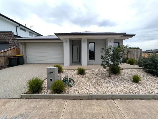 7 Summertime Avenue, Charlemont, Vic 3217