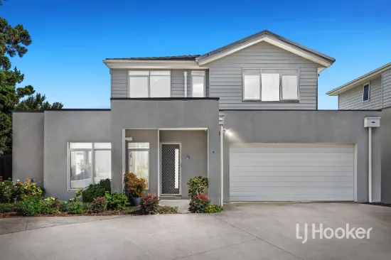 7 Sunnyoaks Lane, Hampton Park, Vic 3976