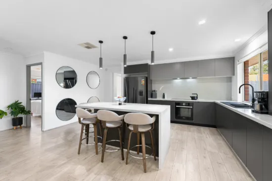 7 The Gums, South Morang, Vic 3752-Image