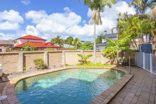 7 Thyme Court, Runaway Bay QLD 4216-Image