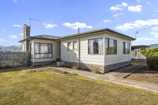 7 Trueman Crescent, Mowbray, Tas 7248