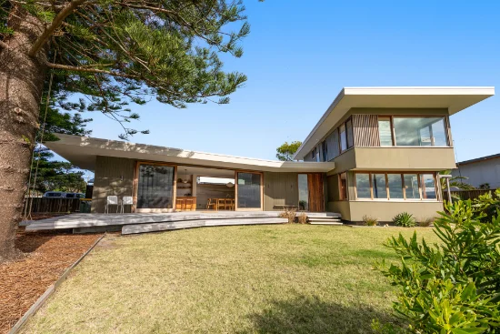 7 Waratah Crescent, Minnie Water, NSW 2462