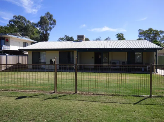 7 Wattle Drive, St George, Qld 4487
