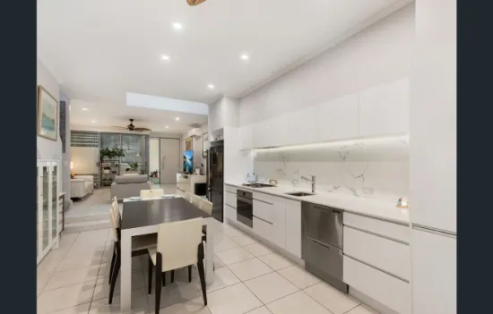 7 Watts Drive, Varsity Lakes, Qld 4227