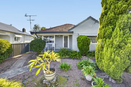 7 West Avenue, Cessnock, NSW 2325