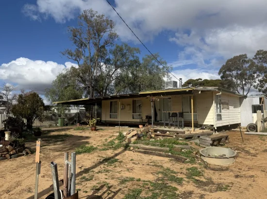 7 Williamson Street, Marvel Loch, WA 6426